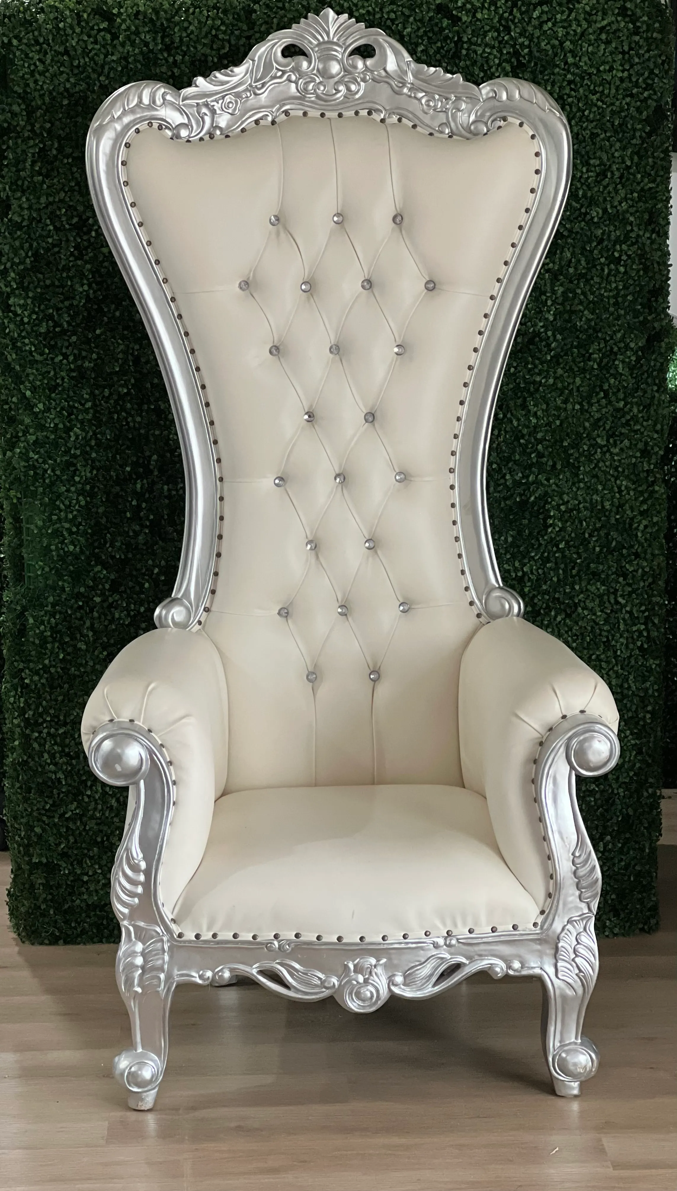 Throne Chair Silver and White $125.00 for 4 hours $25.00 each additional hour 