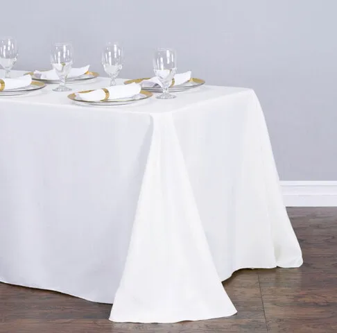 6’ banquet tablecloth - white