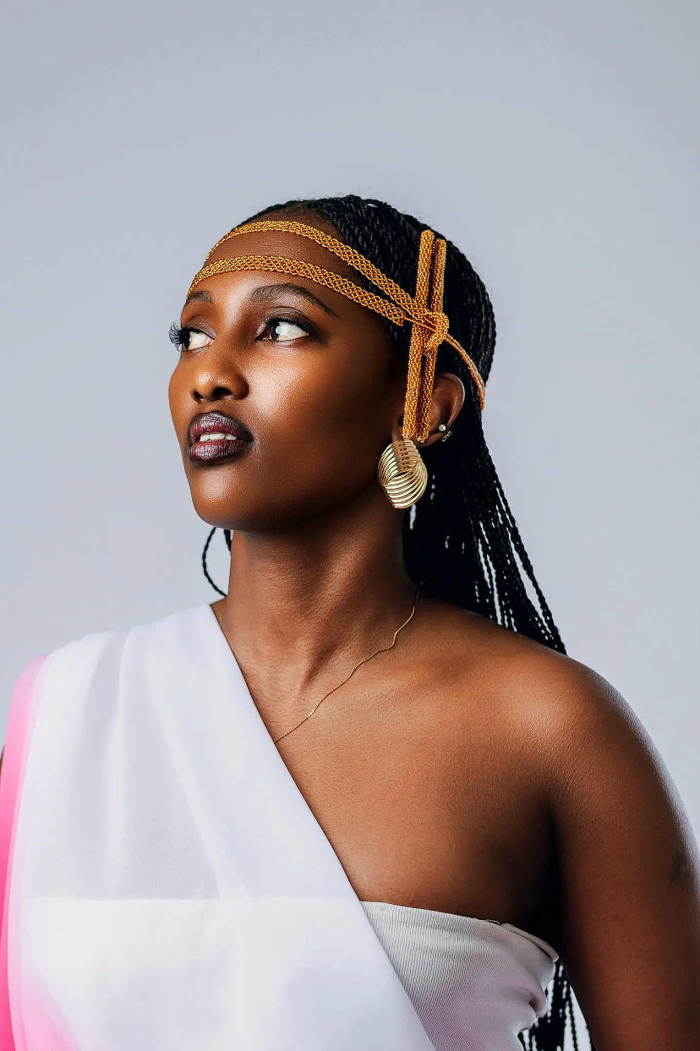 Kayirebwa Gold, Bridesmaid Headpiece Set (8 Pieces)