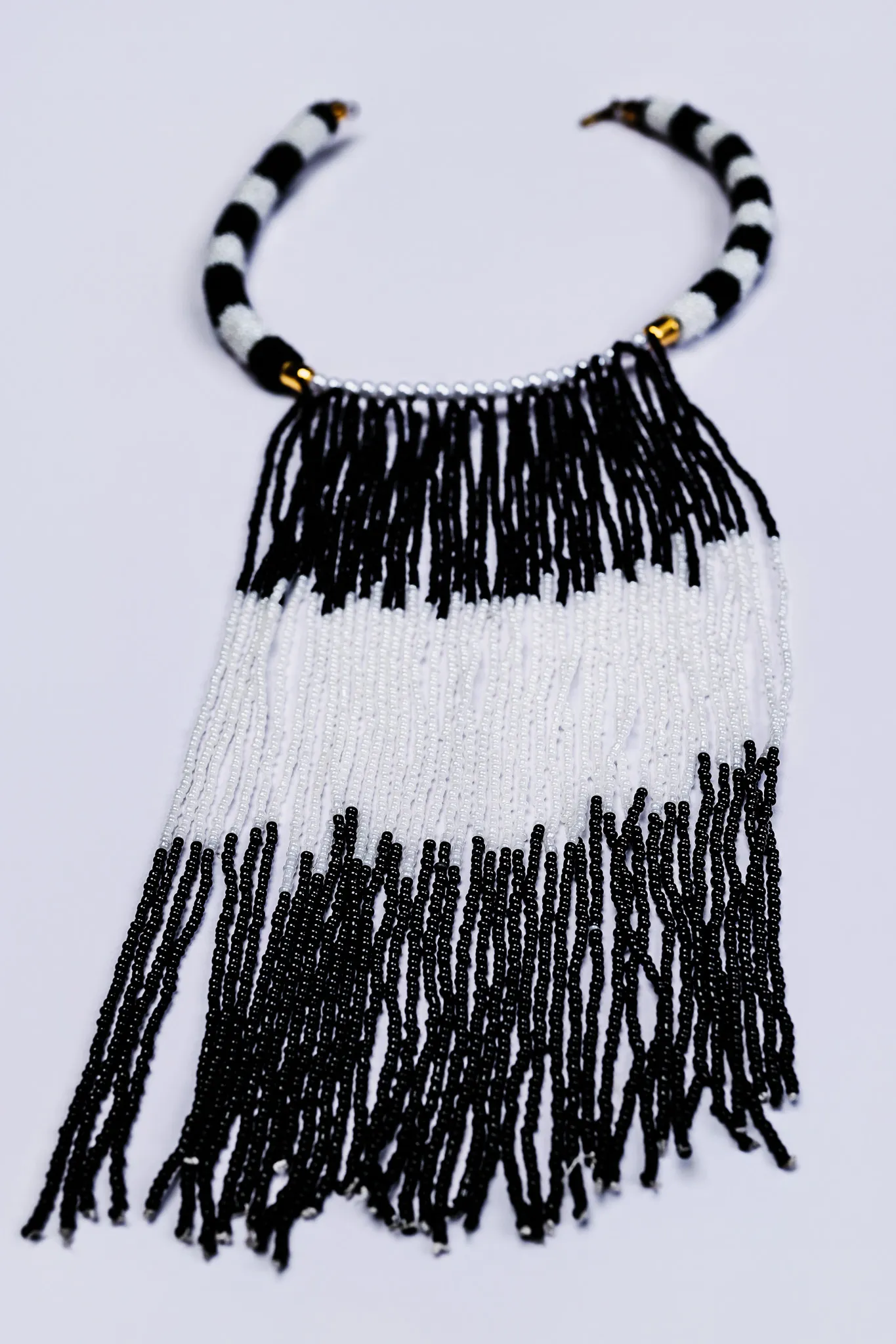 Urunigi rw'amasaro,Black & White Necklace Set (8 Pieces)