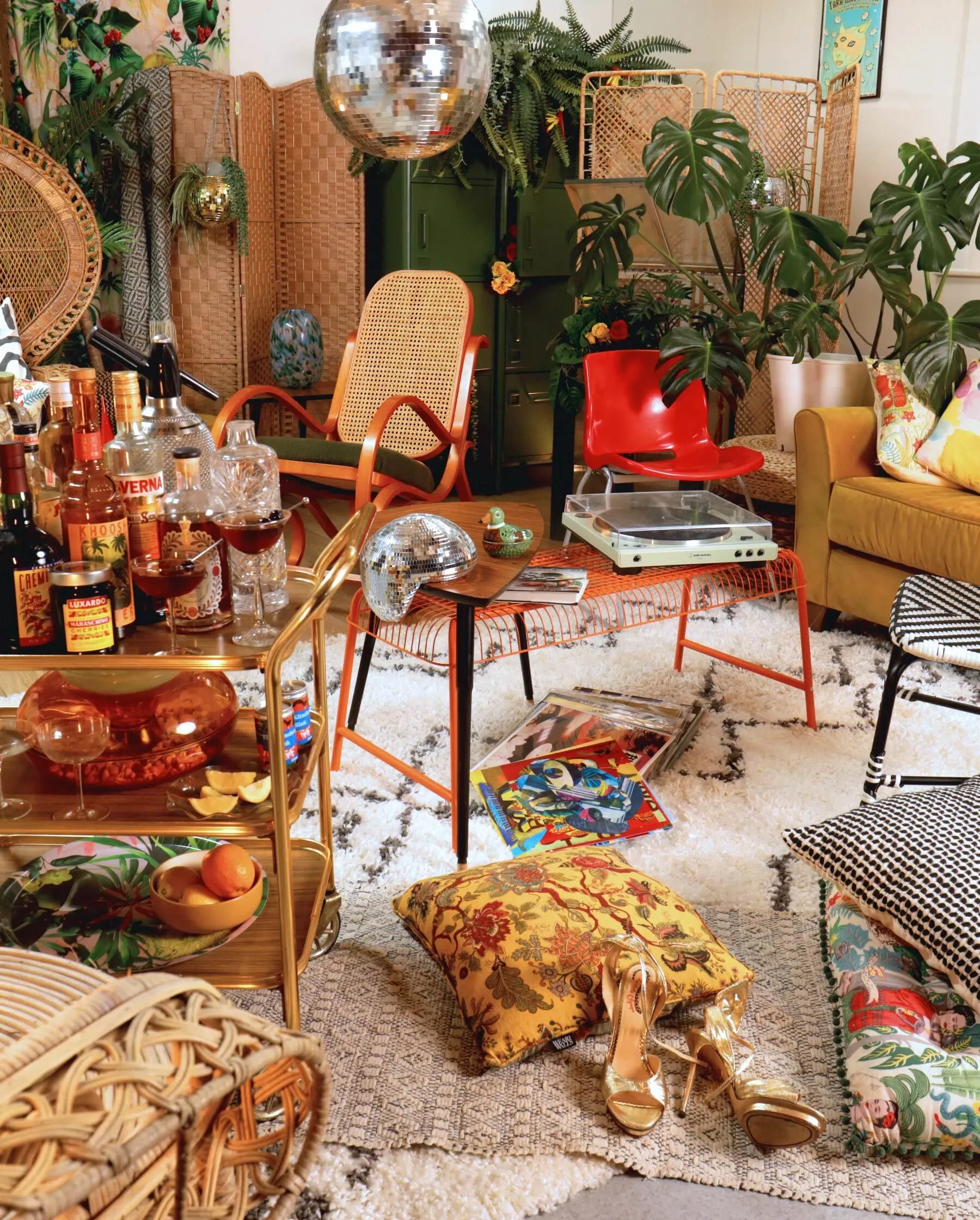 All Props & Dressing