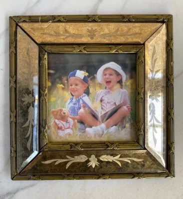 Gold Mirror Frame (4 x 4)