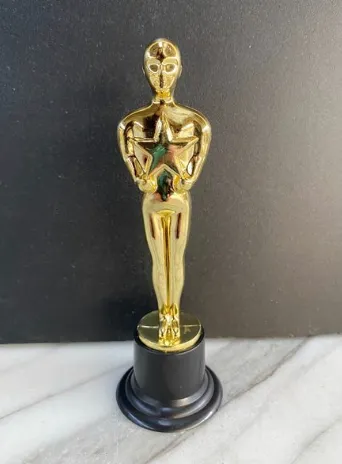 Gold Statuette Award