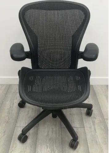 Ergonomic Mesh Swivel Chair
