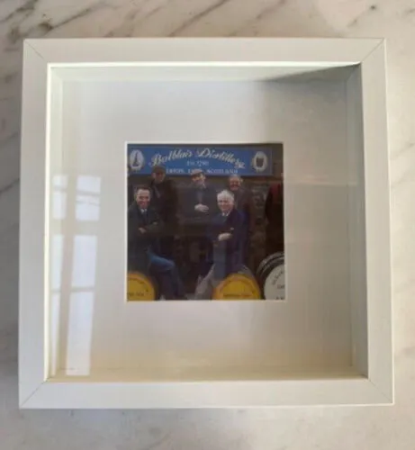 White Square Frame (8.5 x 8.5)