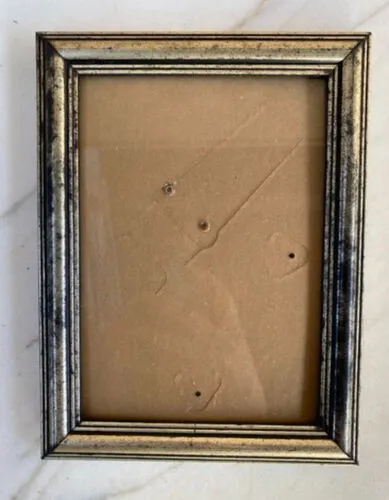 Gold Distressed Frame (7 x 5)