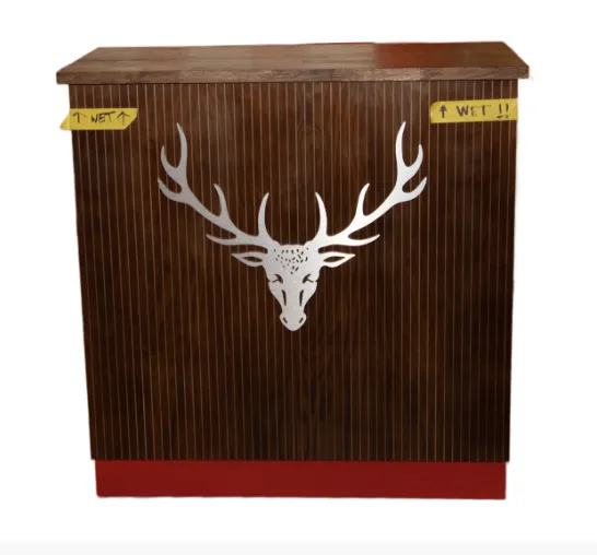 The Dalmore Stand - Front Bar