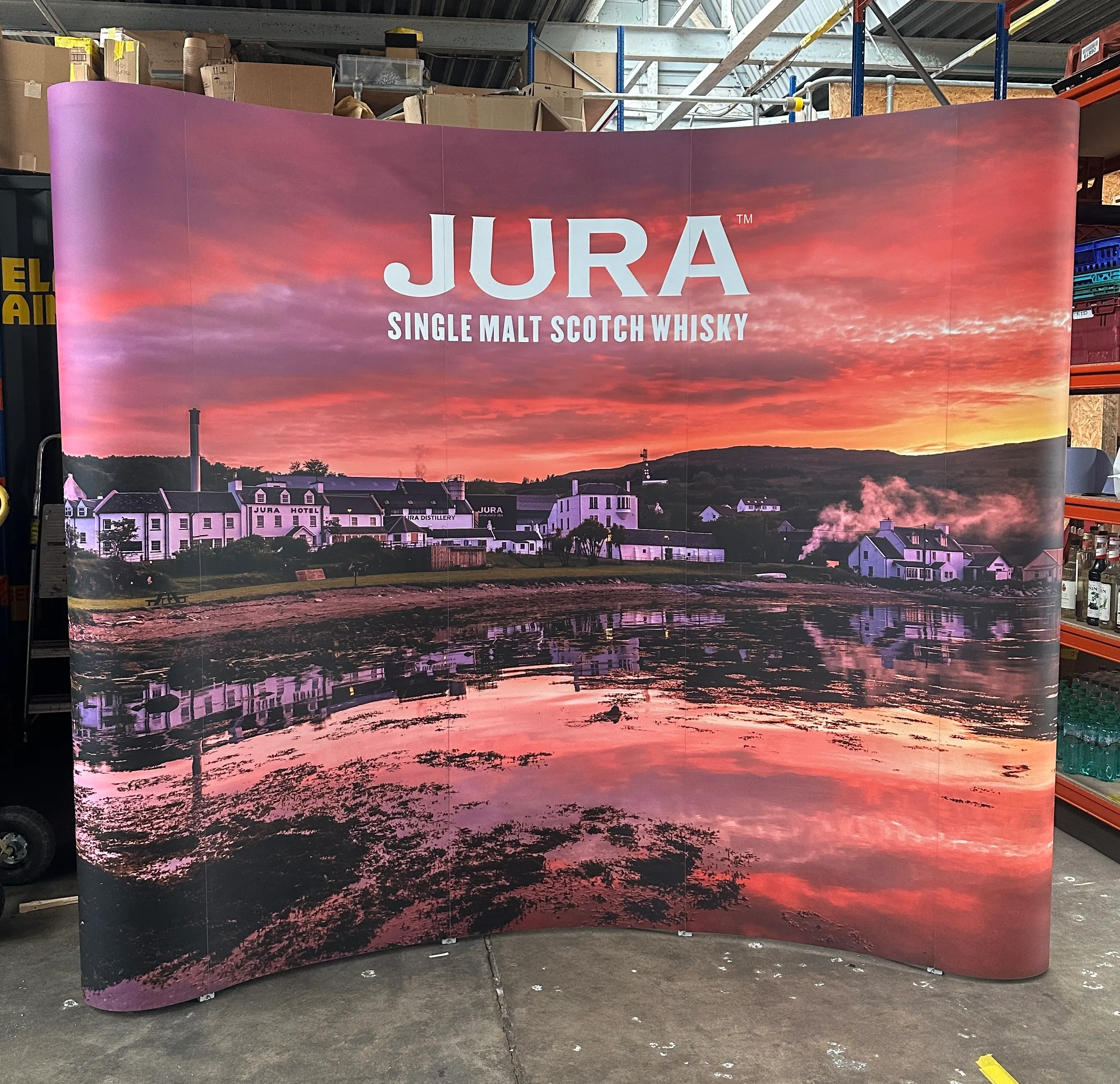 Jura Step & Repeat
