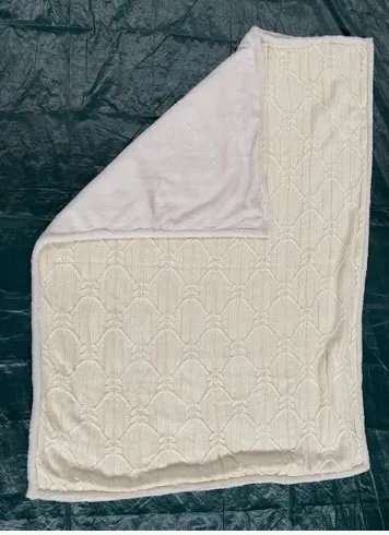 Cream Fluffy/Knitted Blanket