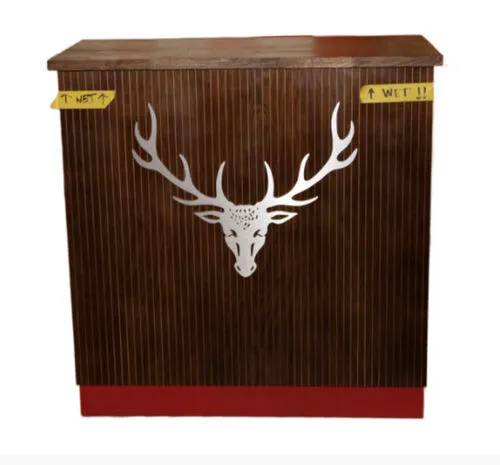 The Dalmore Stand - Front Bar