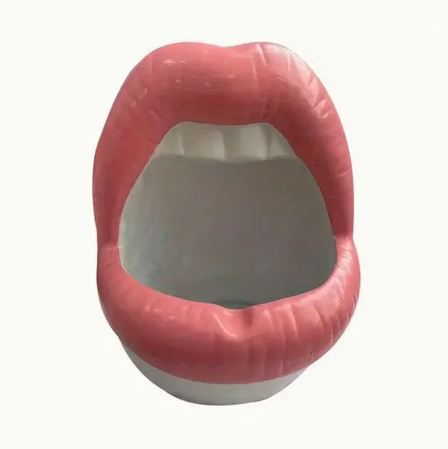 Mouth-Shaped Planter
