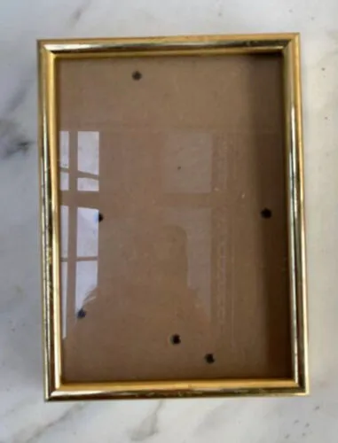 Gold Frame (7 x 5)