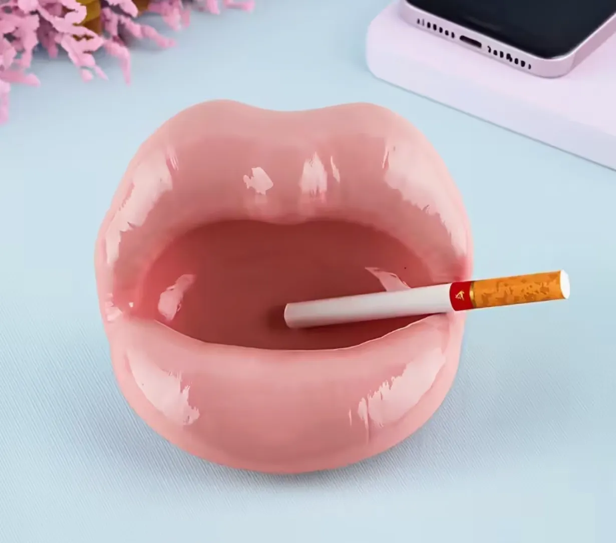 Mouth-Shaped Ashtray