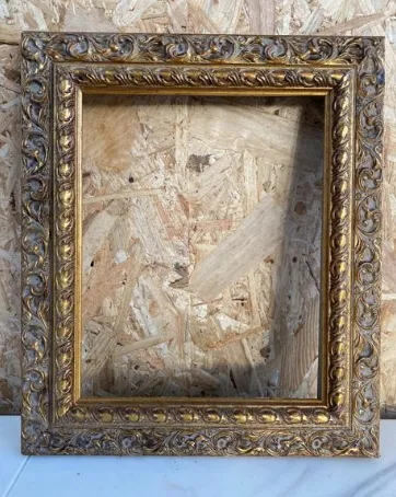 Gold Ornate Frame (10 x 8)