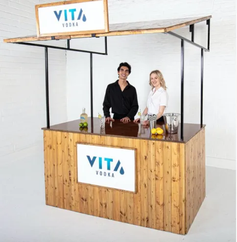 Medium Market Bar with wooden roof