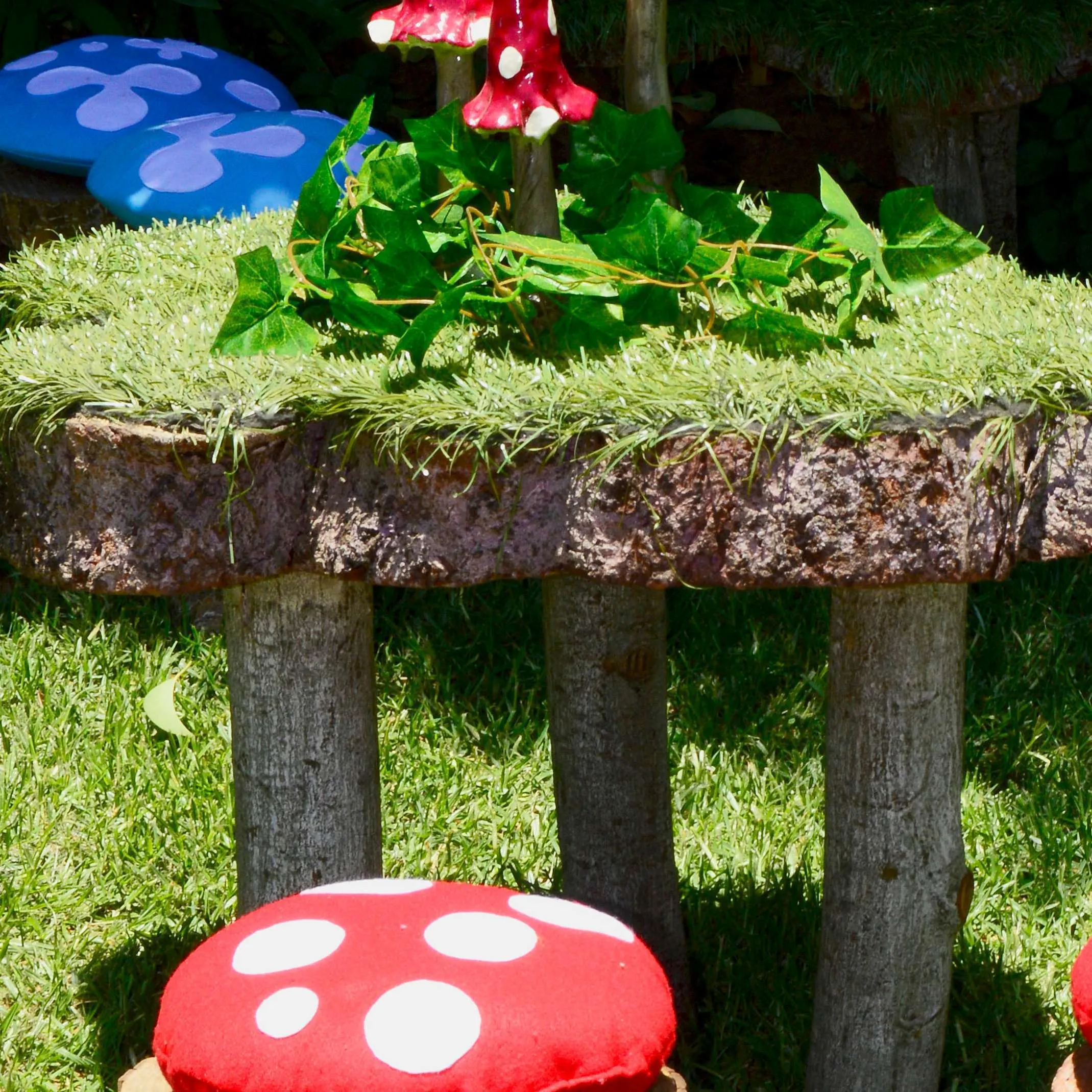 S214 Kiddies Grass Fantasy Table - 4 Kids Seater