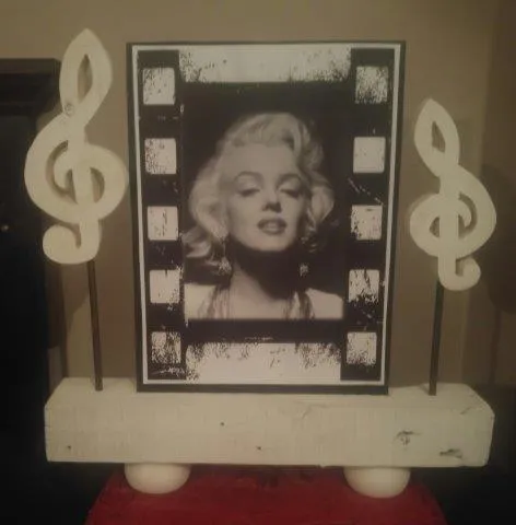S445 Marilyn Center piece