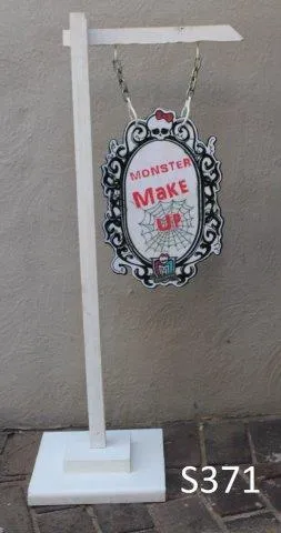 S371 Monster High - Make Up Sign
