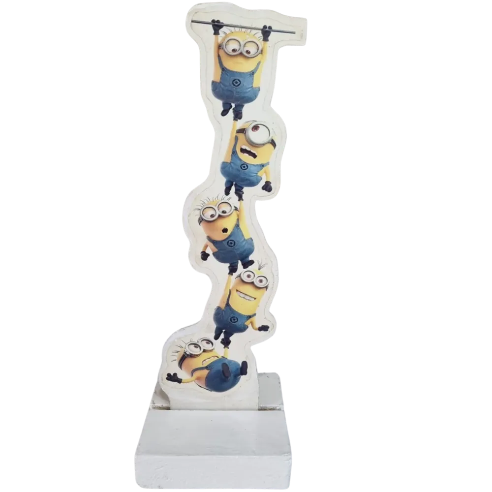 S589 Minion Centre piece