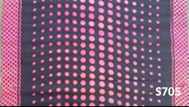 S705 Tablecloths Red & Black