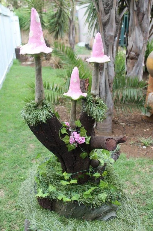 S59 Mushroom stand ONLY - Excl Mushrooms