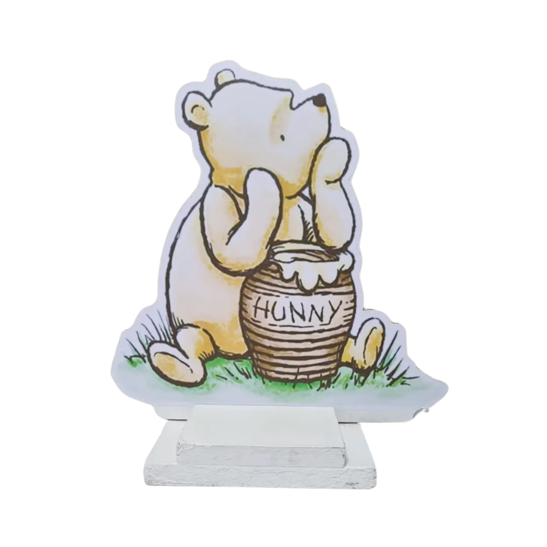 S1947 Winnie the Pooh Cut Out - 60cm High 