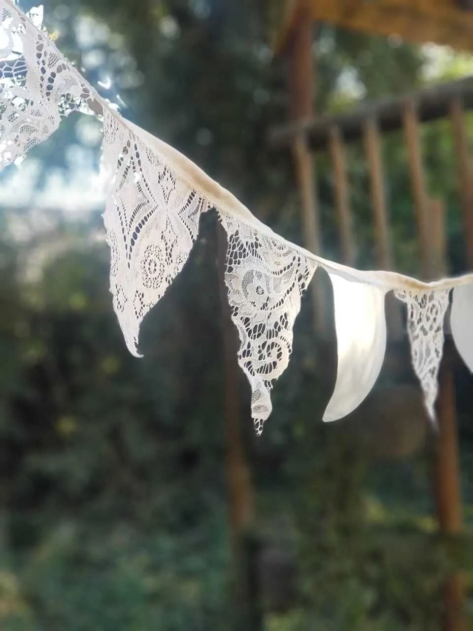 S1401 Bunting - Lace