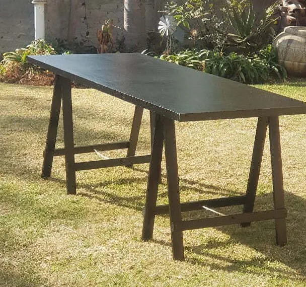 S1443 Black Adult Trestle Table