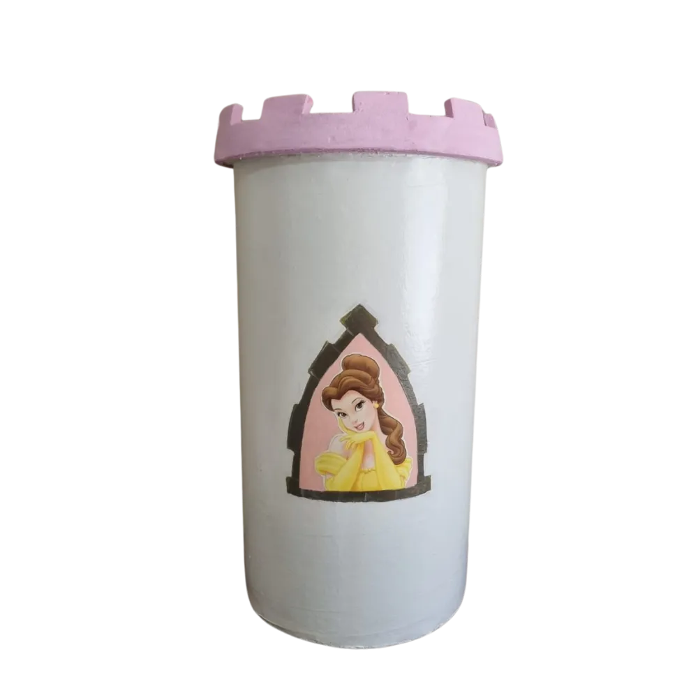 S47 Castle Plinth Towers with Princess in the window