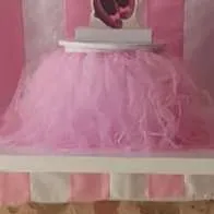 S1492 Small Pink Tutu Stand