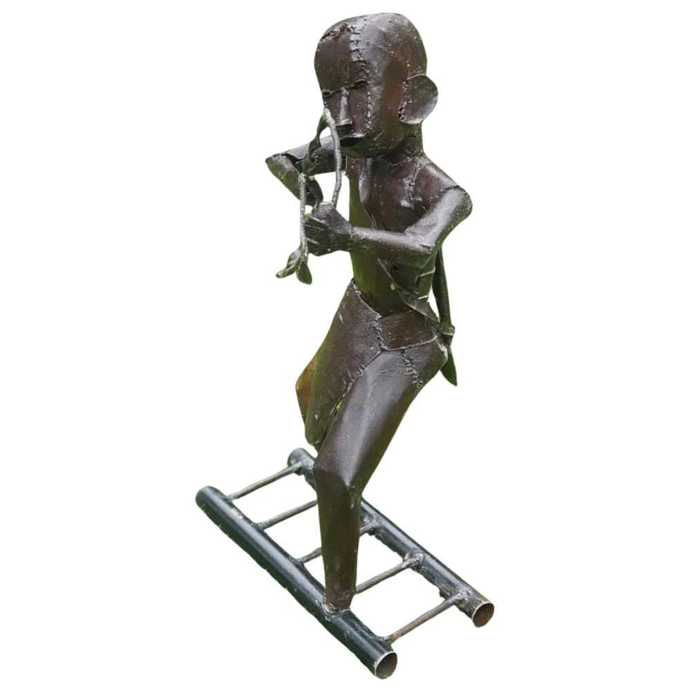 S1682 Iron Bush Man - 76cm High