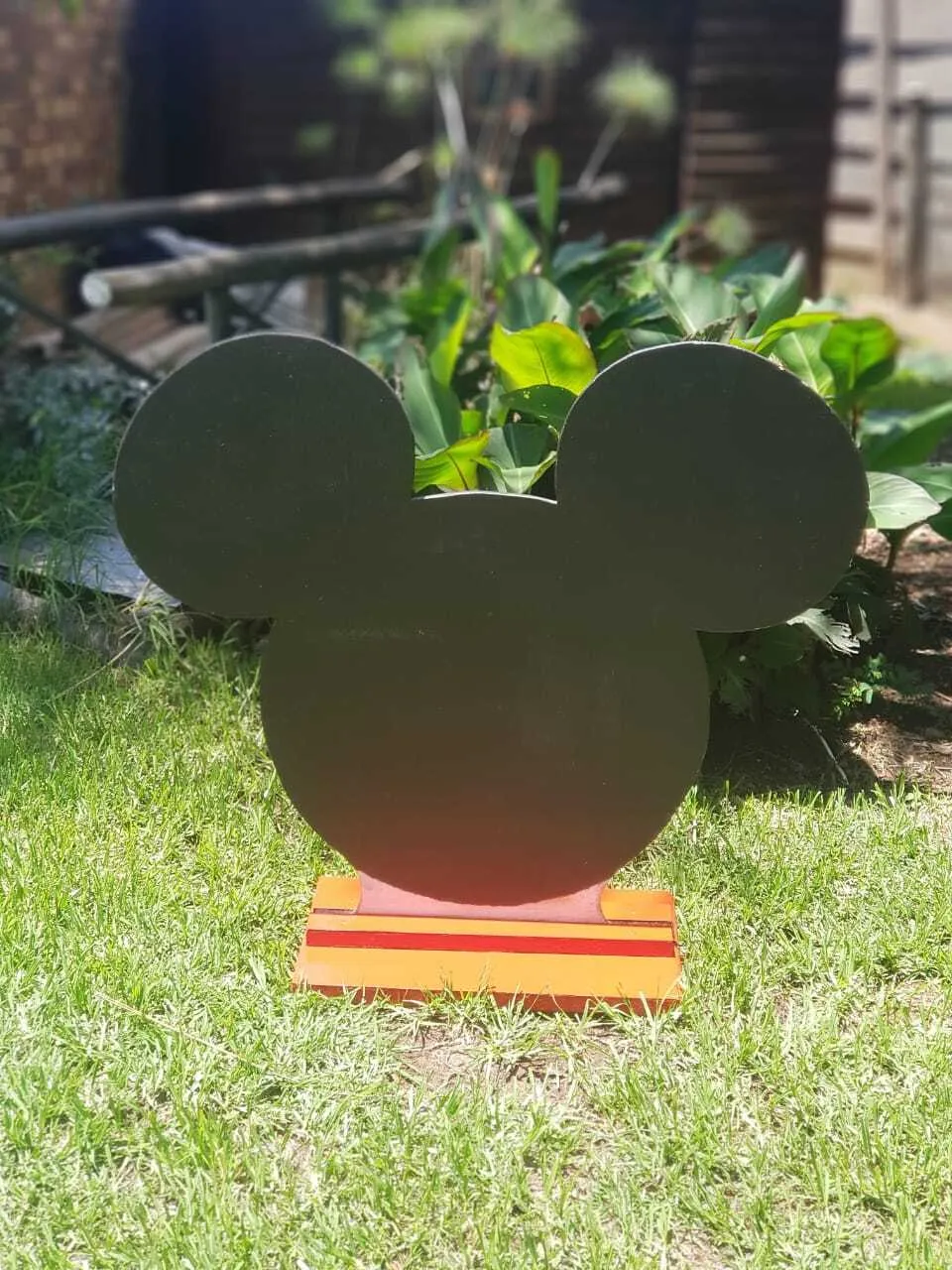 S762 Mickey Ears Blackboard