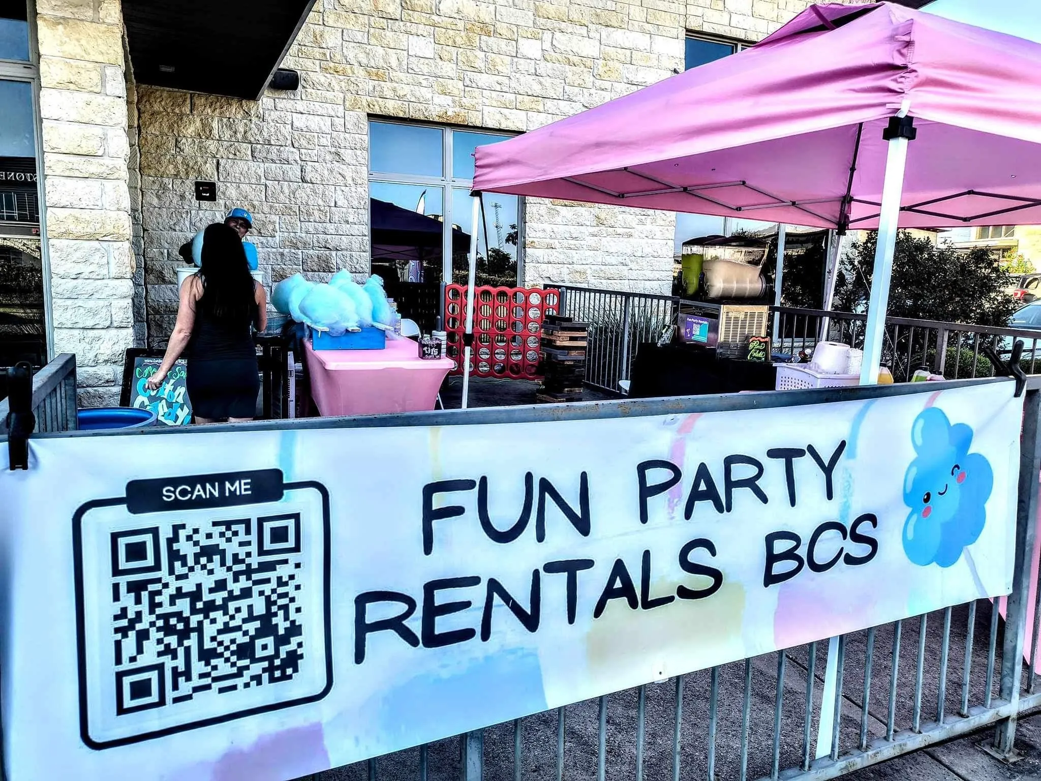 TENT_10X10_pinkPOPUP-2