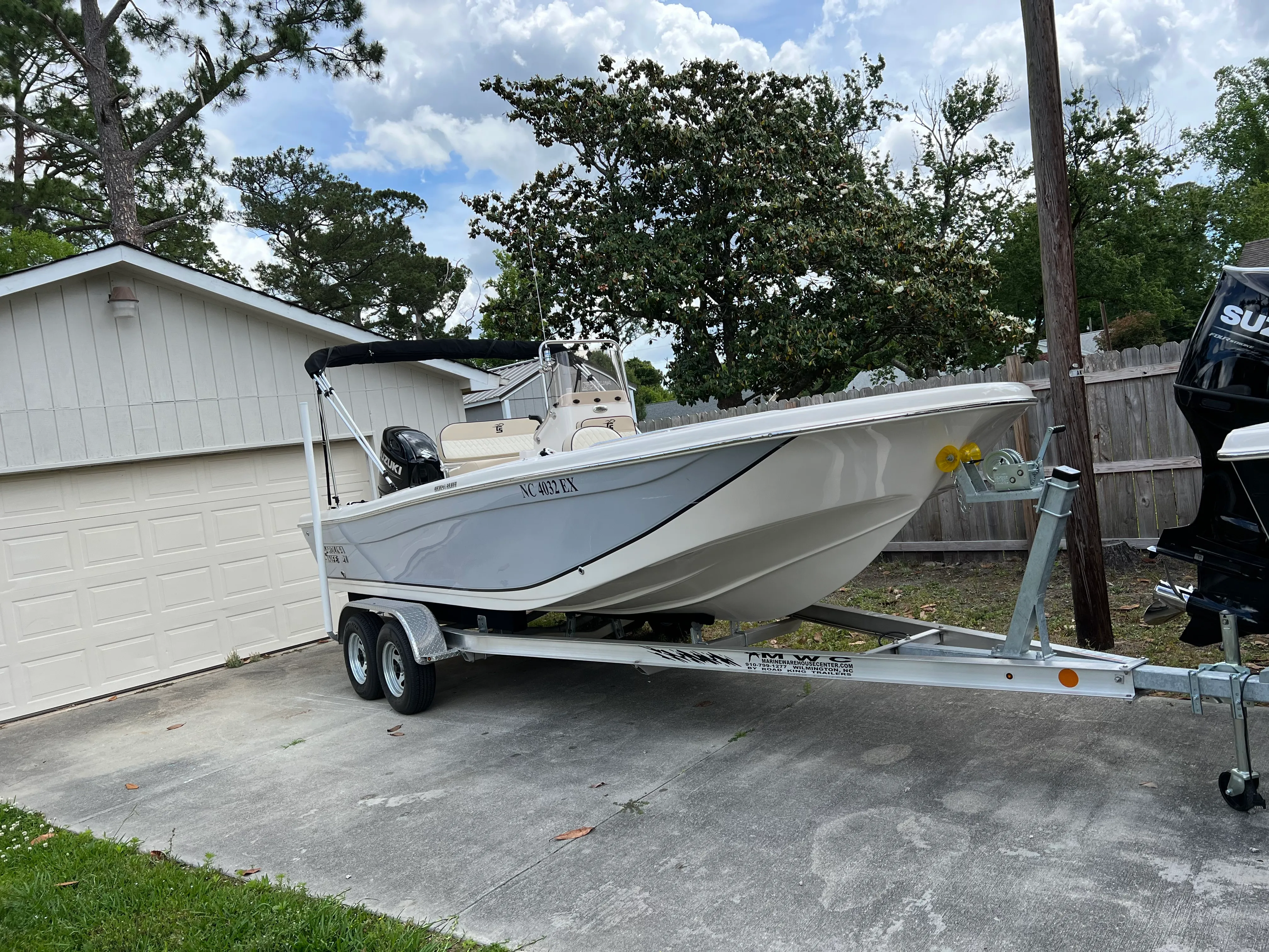 21 ft Carolina Skiff Ultra Elite Gray