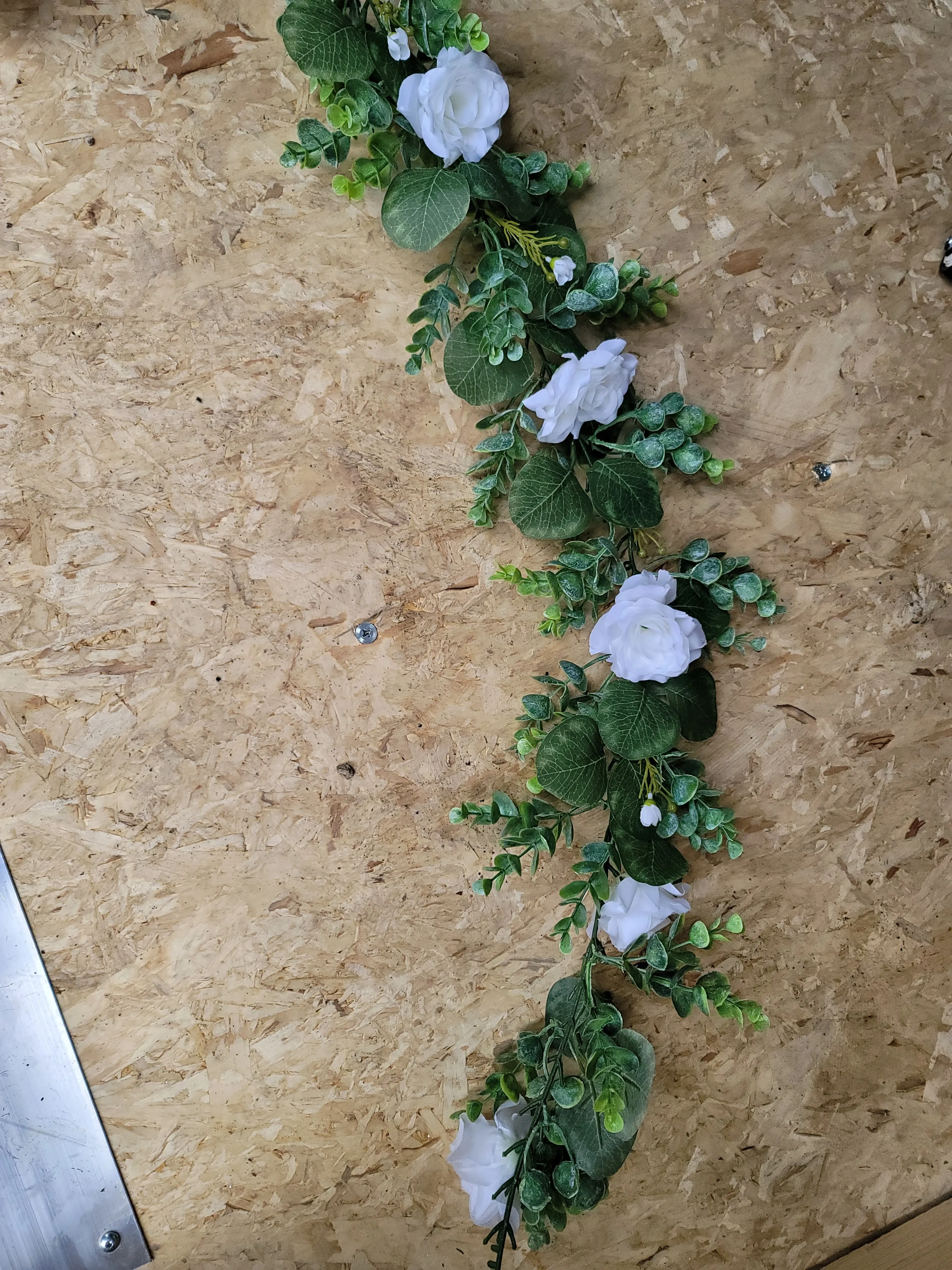 3ft white rose garland