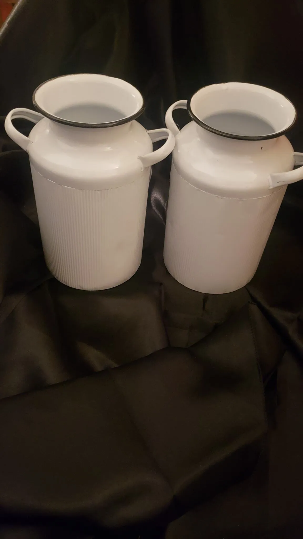 White Vase (Milk) 