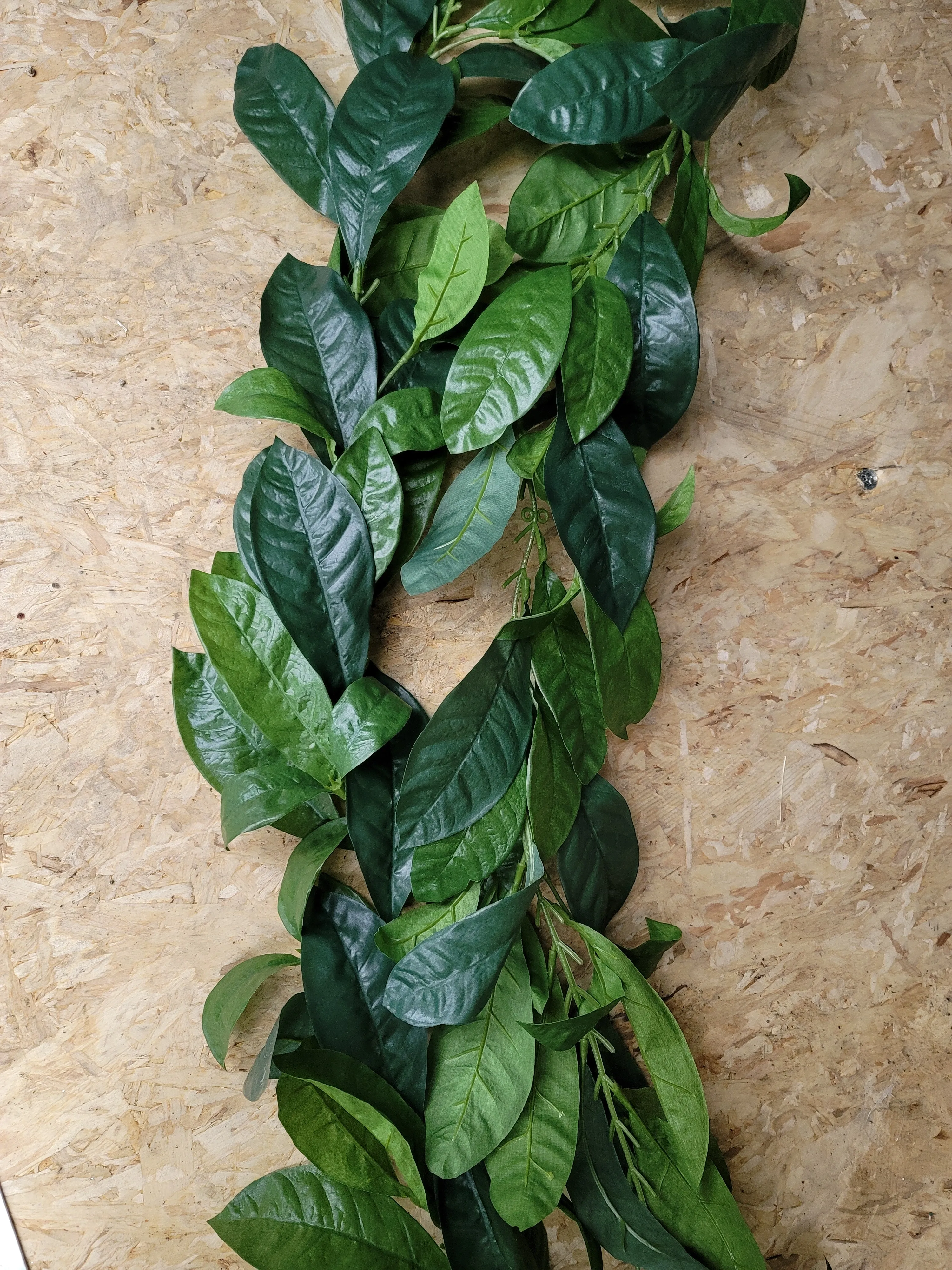 3ft Green Leaf Garland