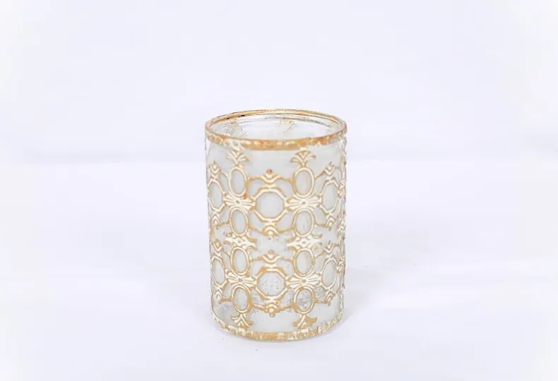Beige patterned candle jar with lights
