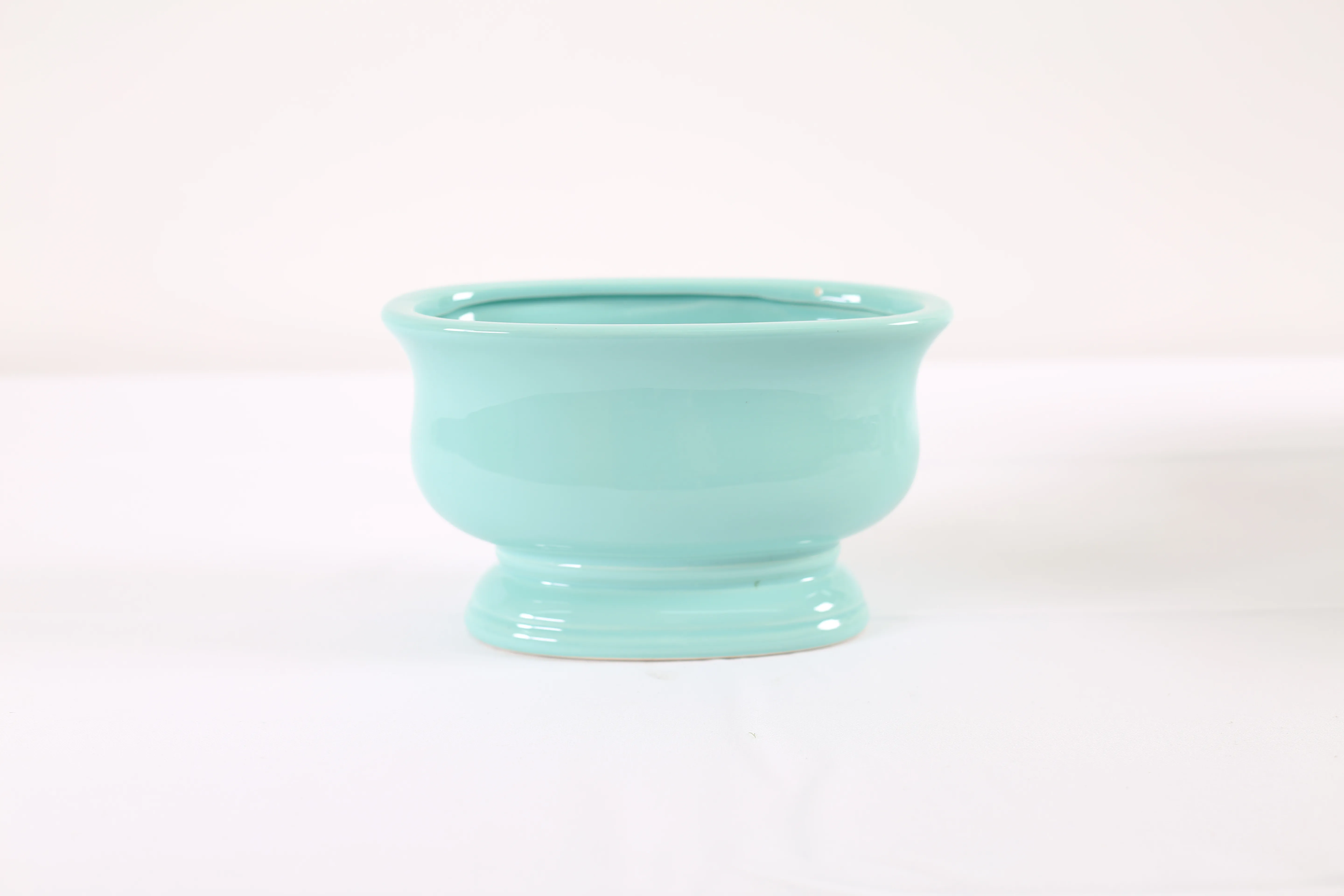 Blue list pottery vase