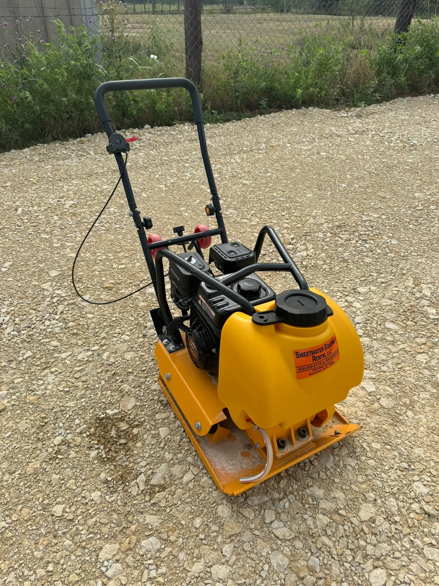 Vibratory plate compactor 19 in