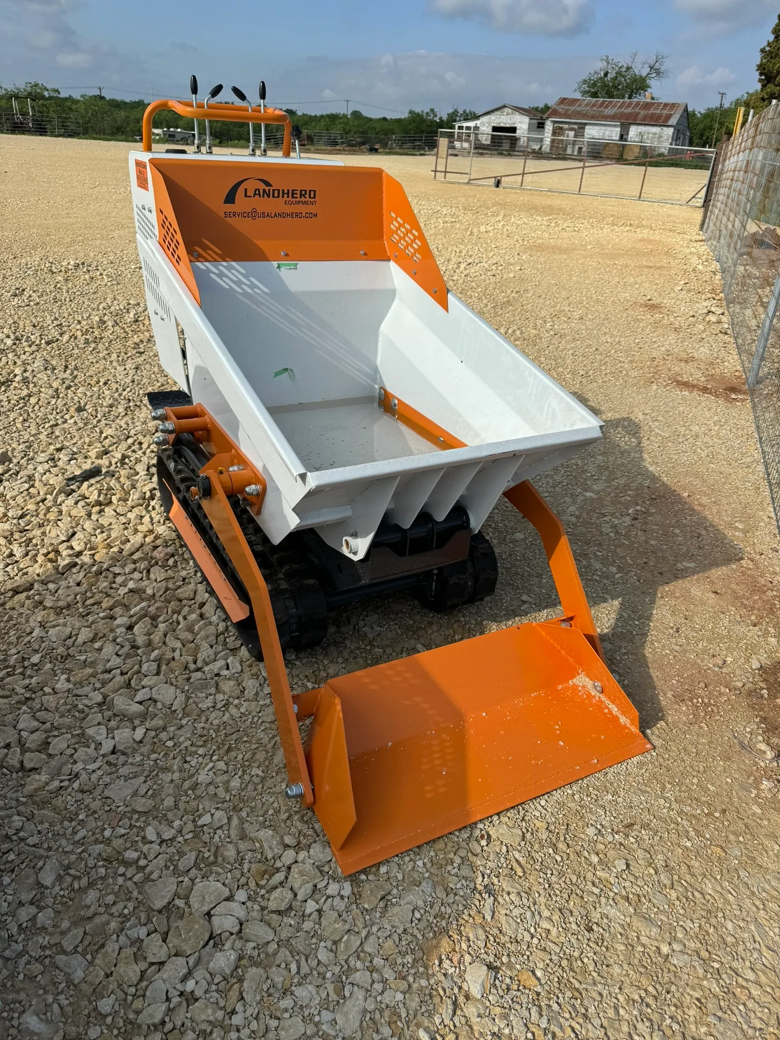 Tracked concrete buggy 