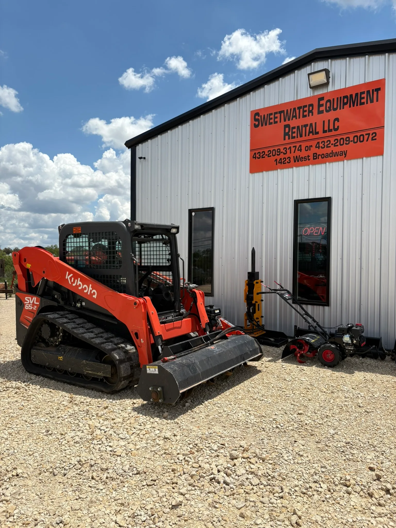Kubota 65 HP skid steer/bobcat with 72'' tiller