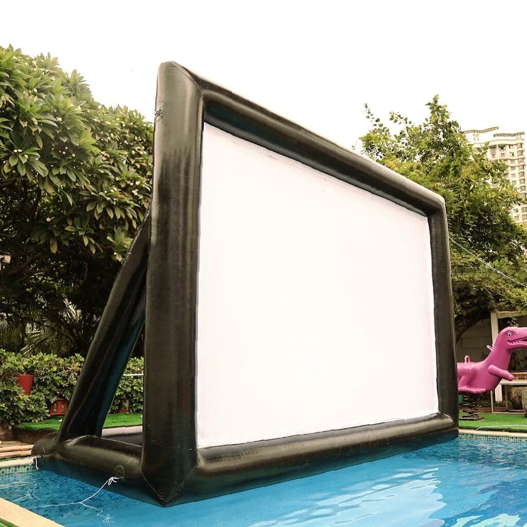 Inflatable projector screen