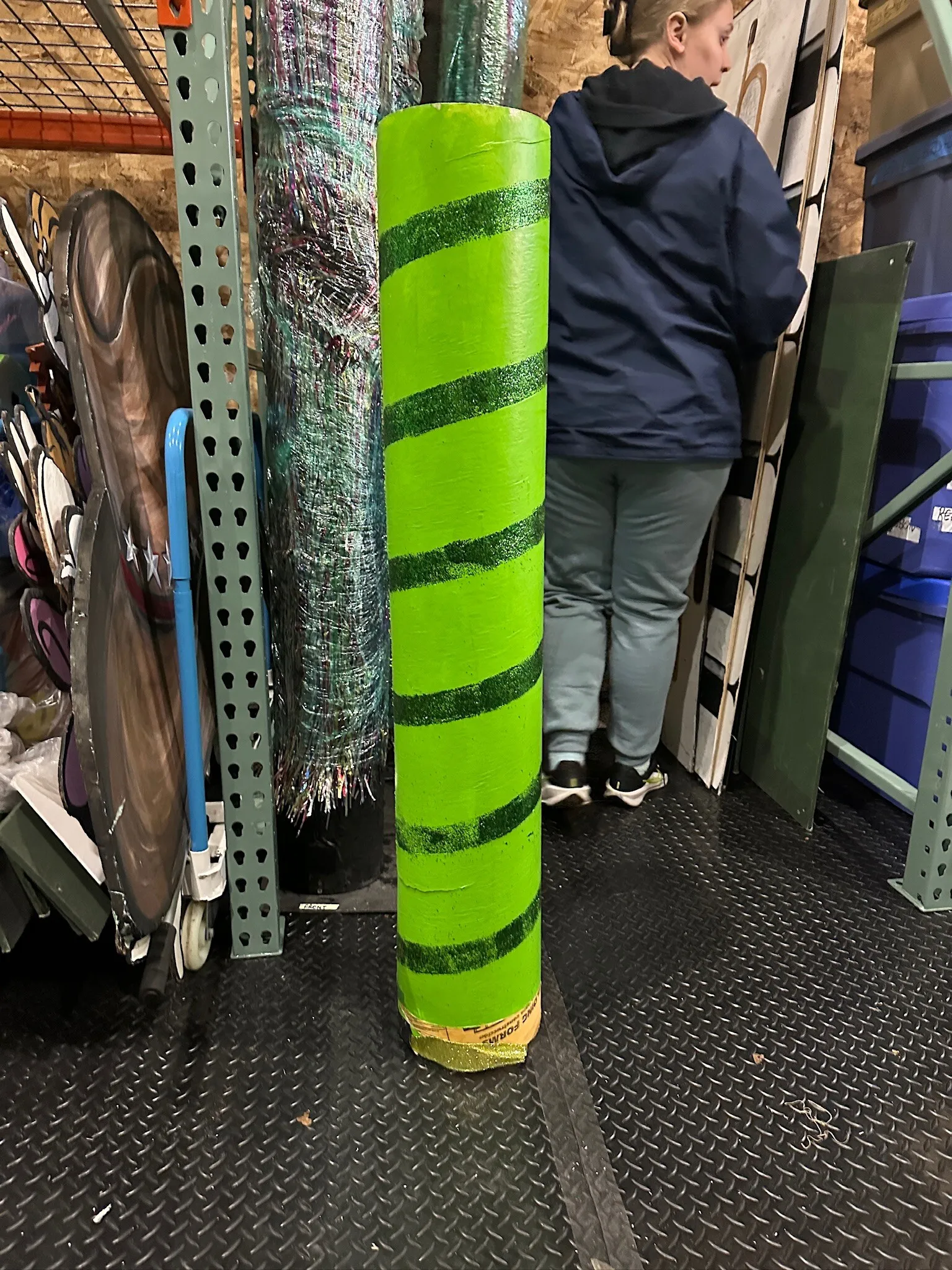 Green Oz Columns