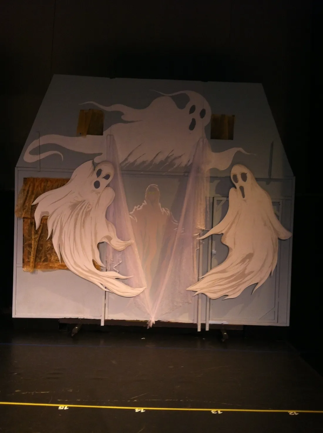 Ghosts (halloween ghost house)