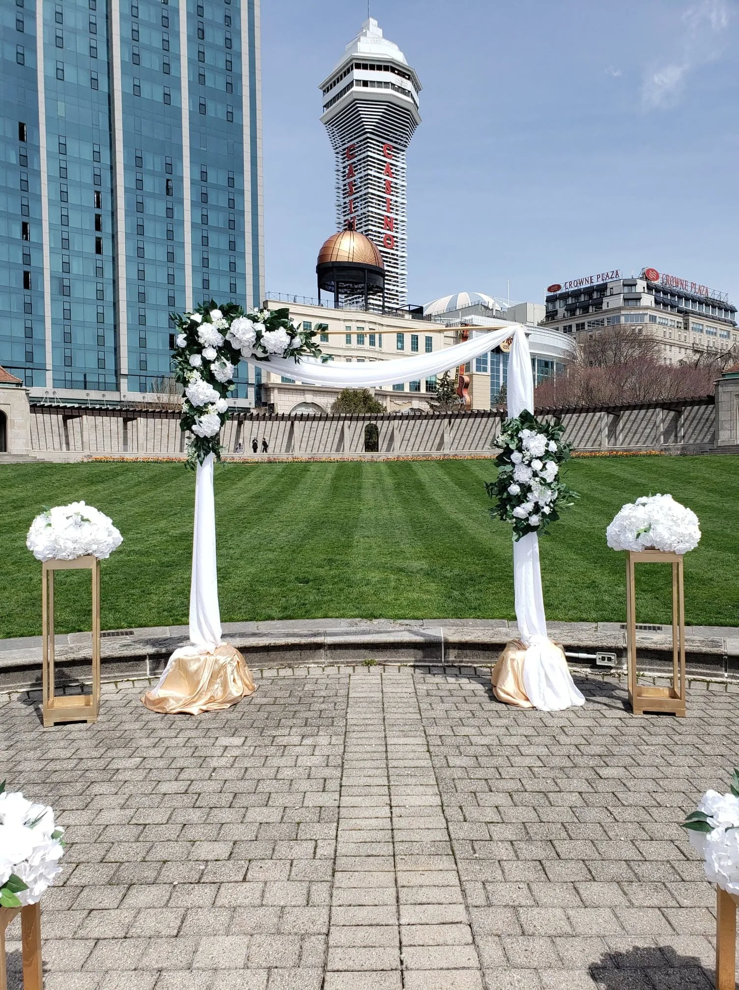 Arches, Arbours & Structures