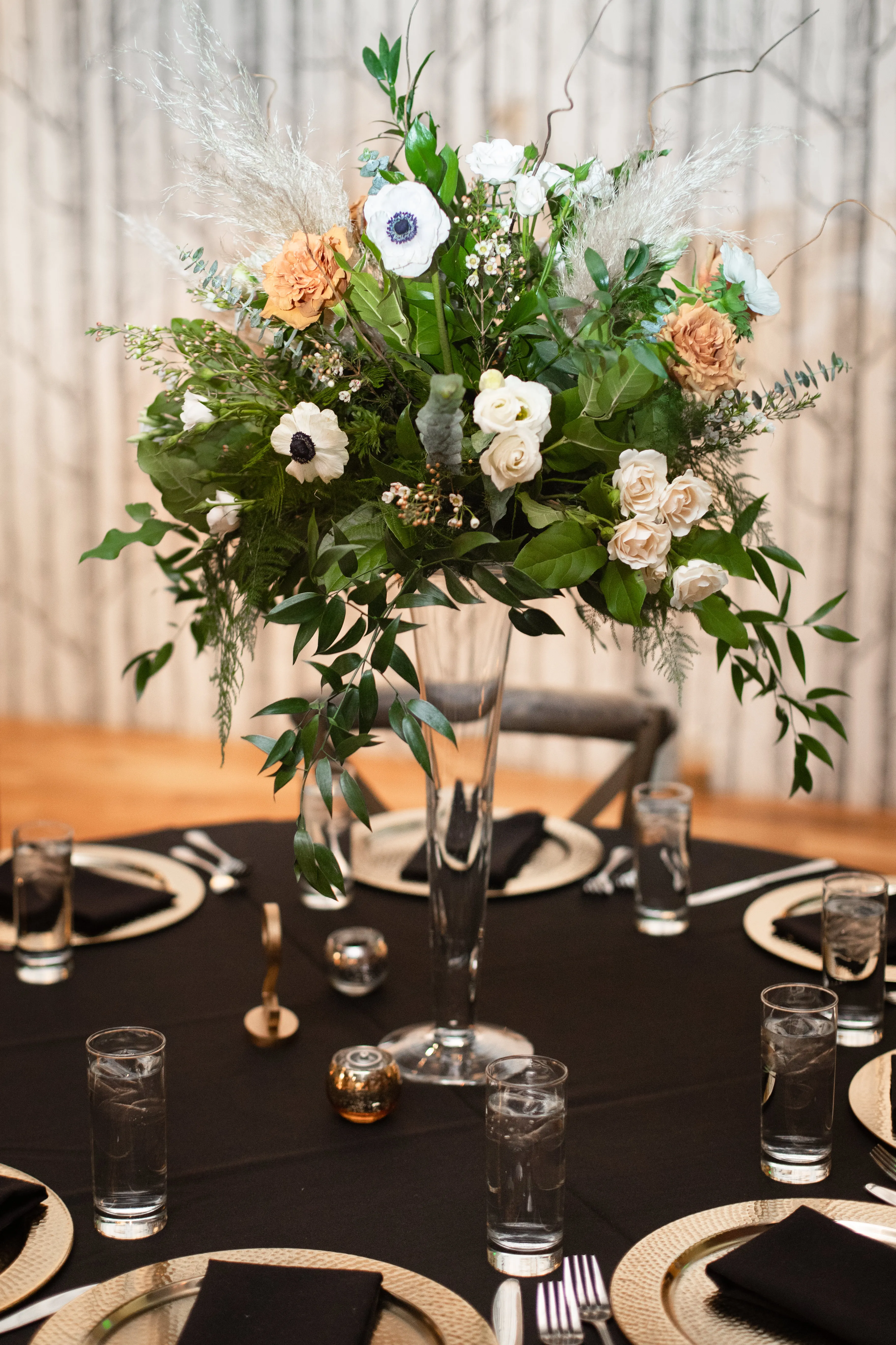 Glass Trumpet Floral Stand