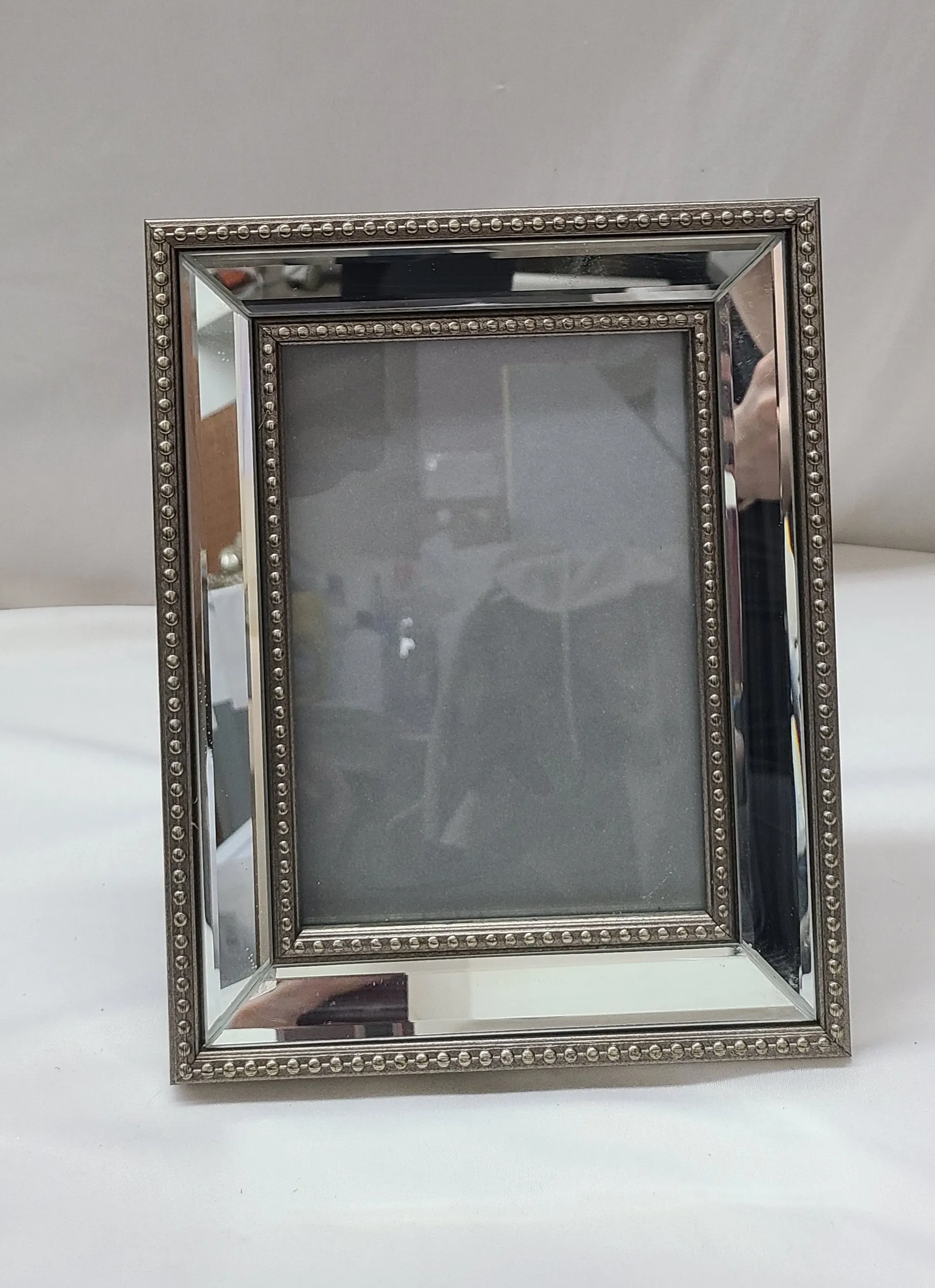 Dotted Silver Mirror Frame 7"x5"