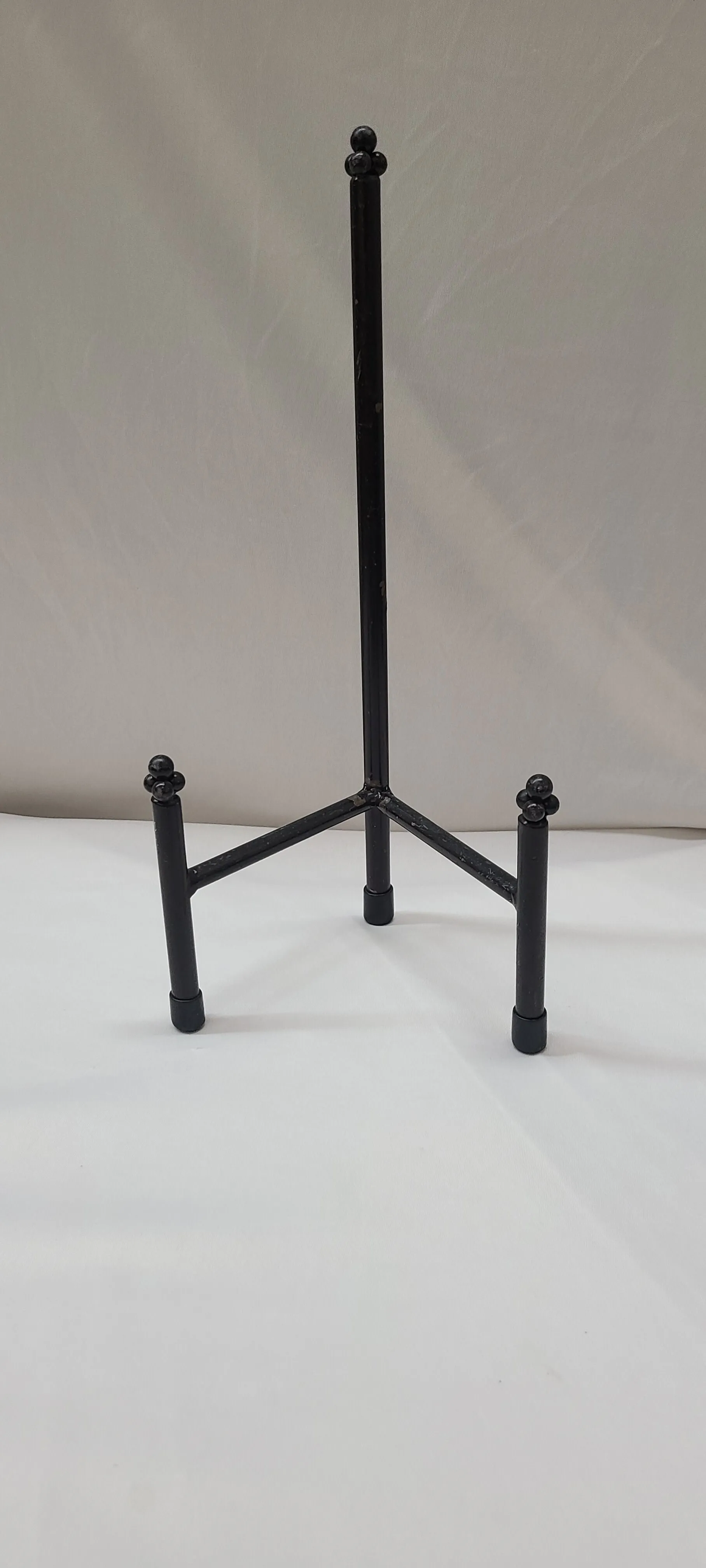 Black Table Easel