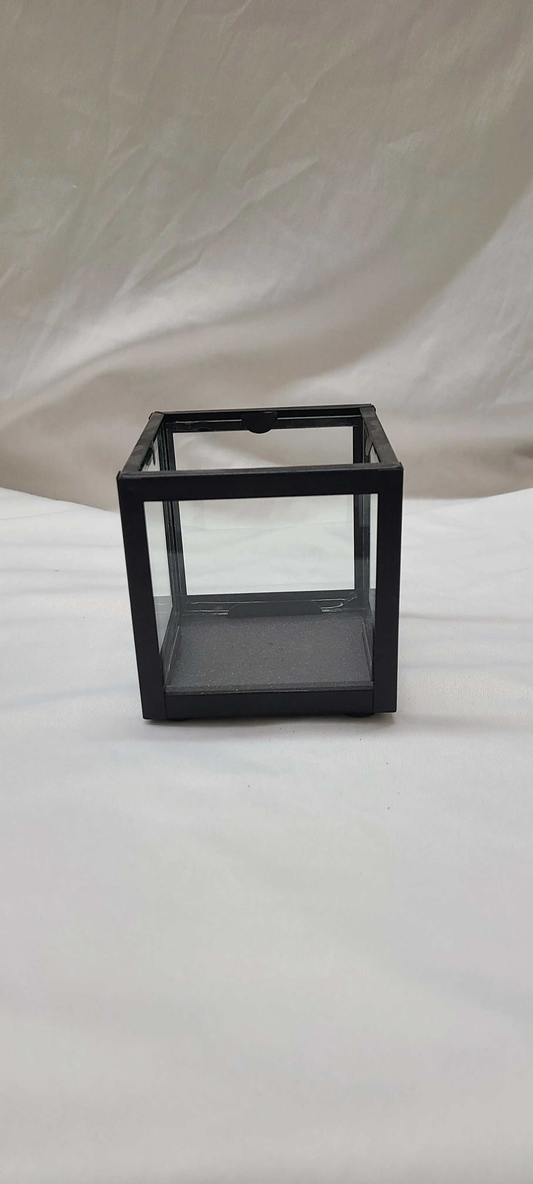 Small Black Frame Square Hurricane